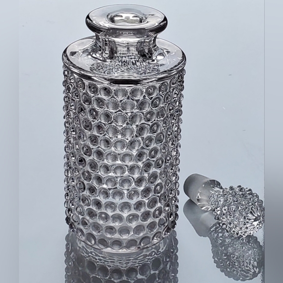 Vntg Luscious Hobnail 8 1/2" Decanter by Duncan and Miller - Picture 3 of 14